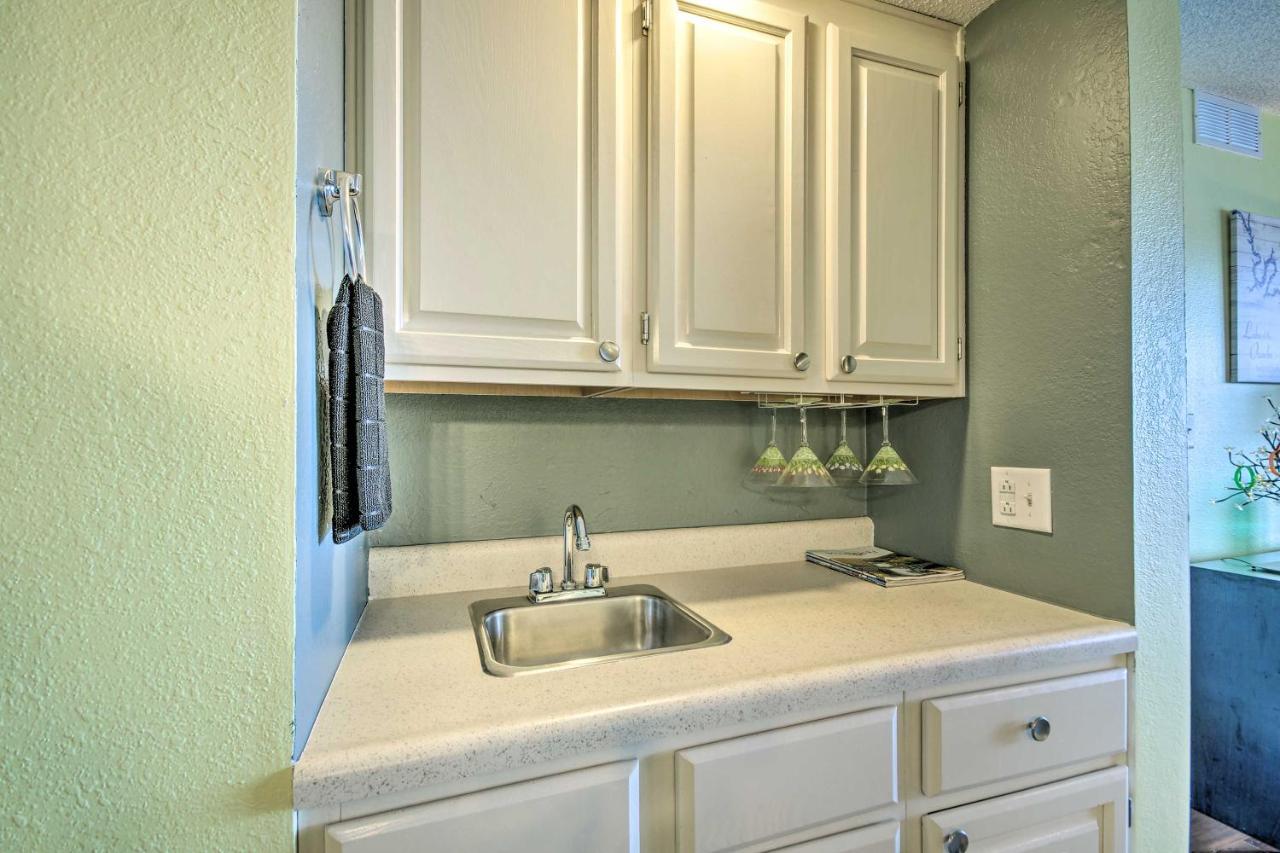 Lakefront Ozarks Condo By Golf And Restaurants! 외부 사진