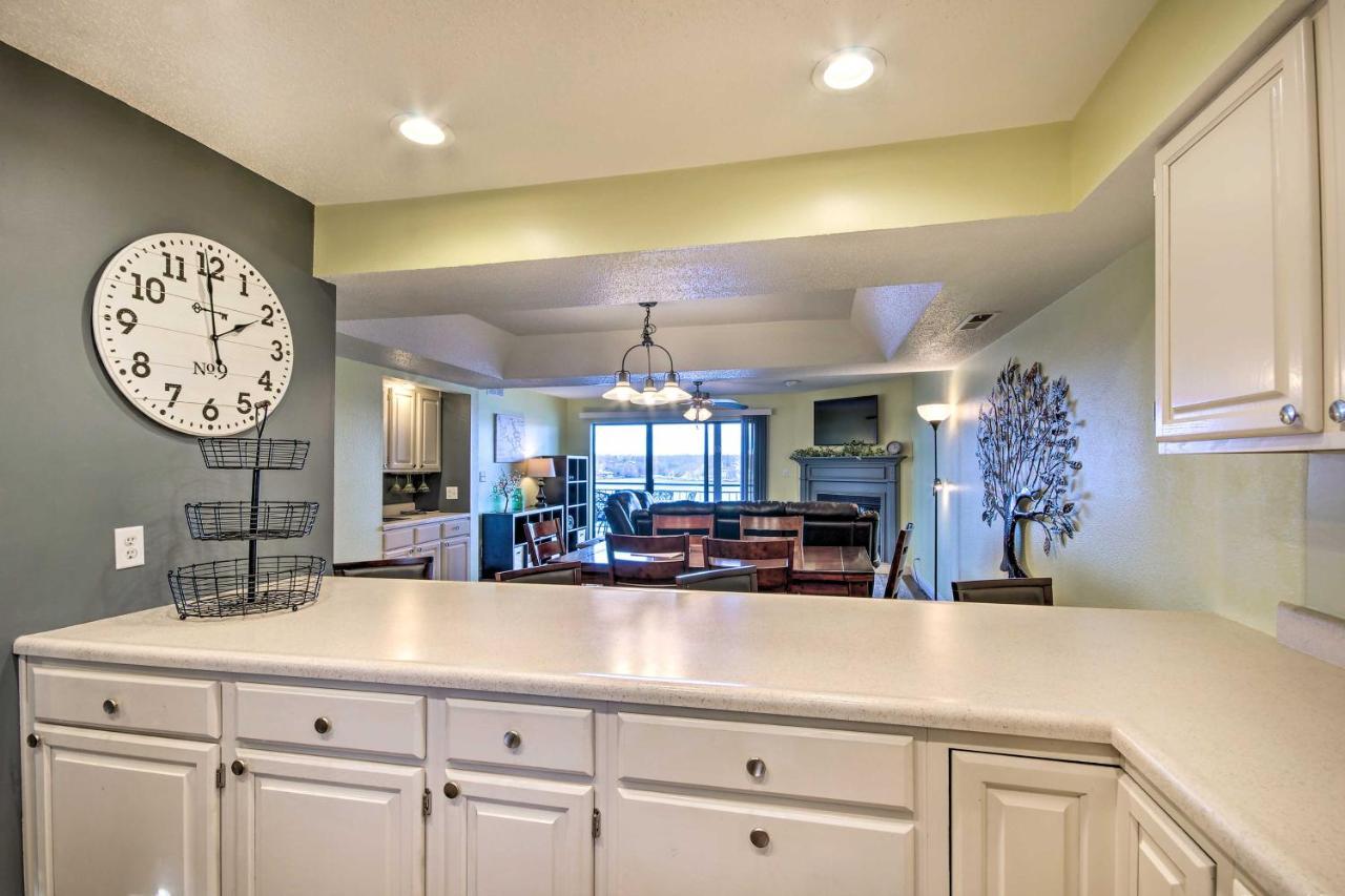 Lakefront Ozarks Condo By Golf And Restaurants! 외부 사진
